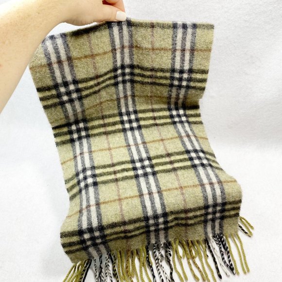 Antonio Ricci Couture Woolen Plaid Fringe Scarf - Picture 8 of 9